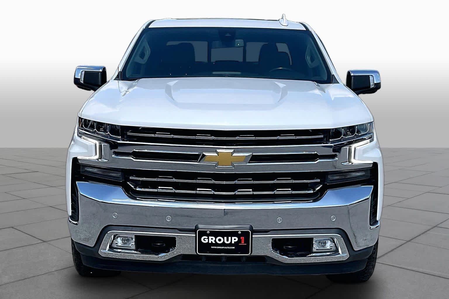 Used 2021 Iridescent Pearl Tricoat Chevrolet LTZ image 4