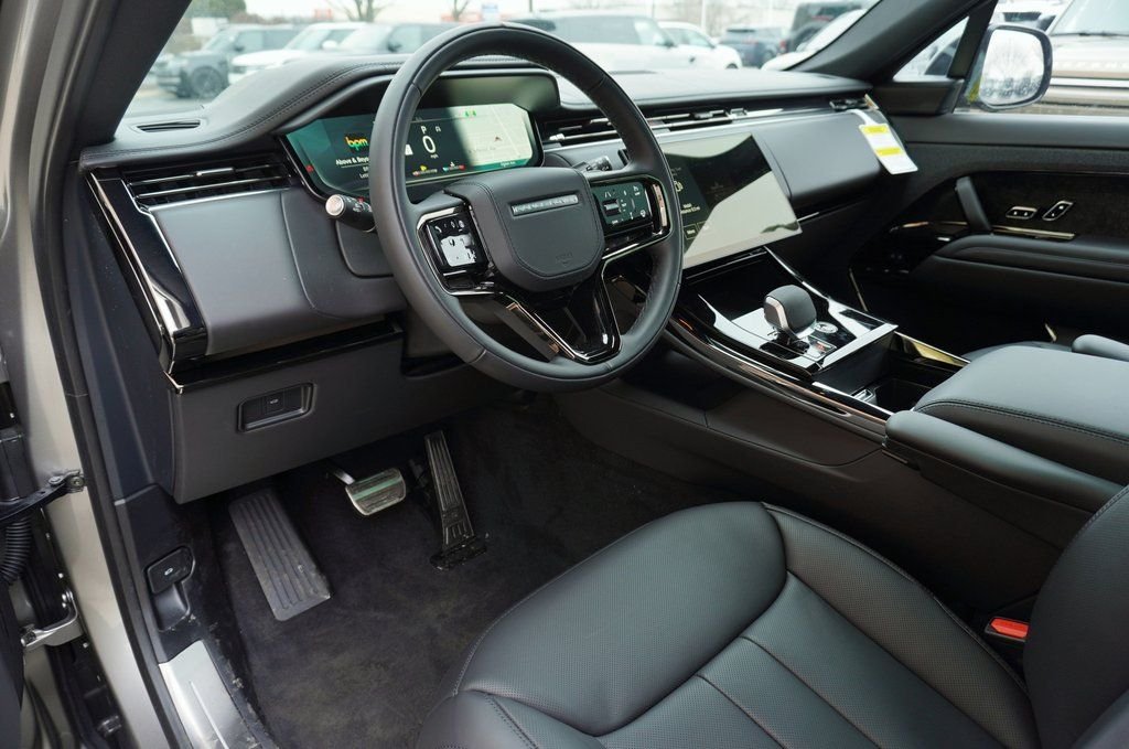 Certified Used 2026 Silver Land Rover Dynamic SE image 13