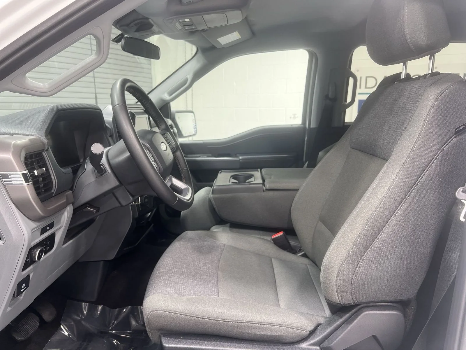 2025 Ford F-150 XLT - Photo 11