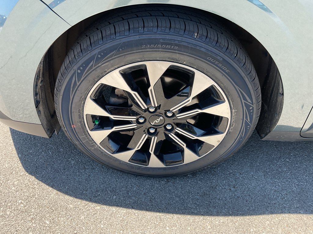 Used 2022 Astra Blue Kia EX image 5