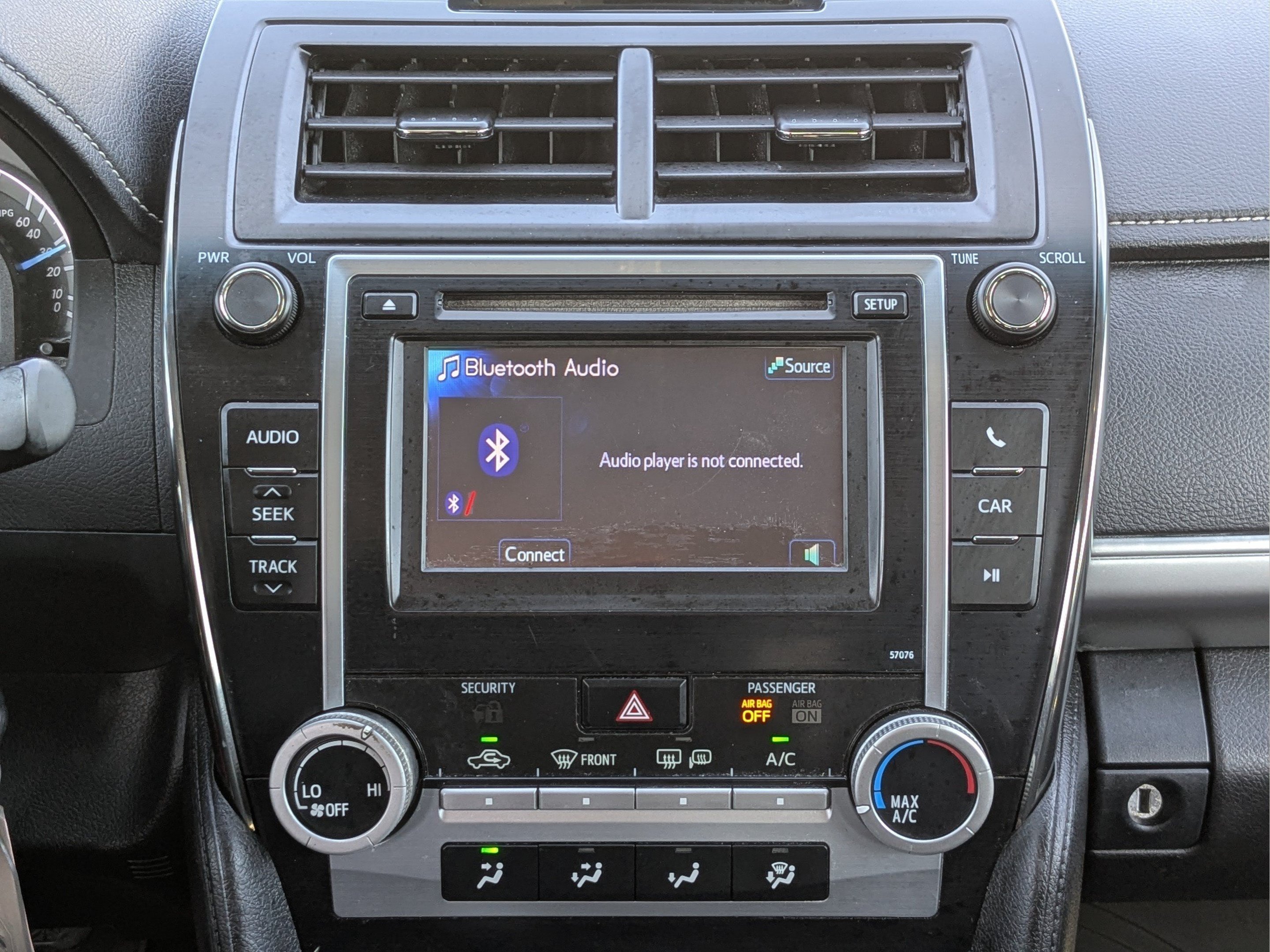 2014 Toyota Camry SE - Photo 18