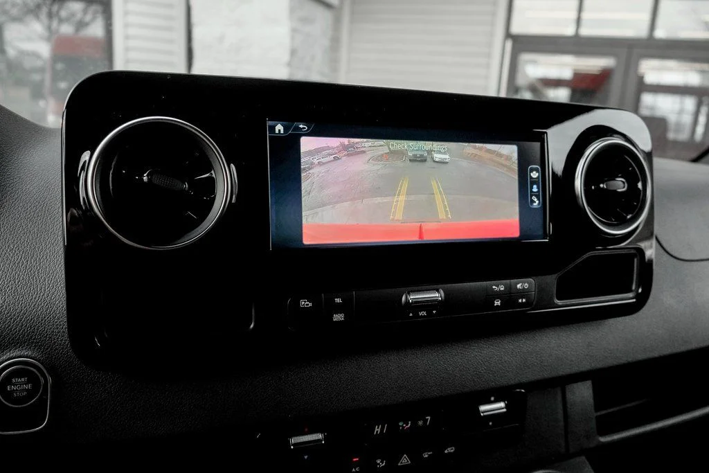 Used 2026 Jupiter Red Mercedes-Benz Cargo 170 WB image 16