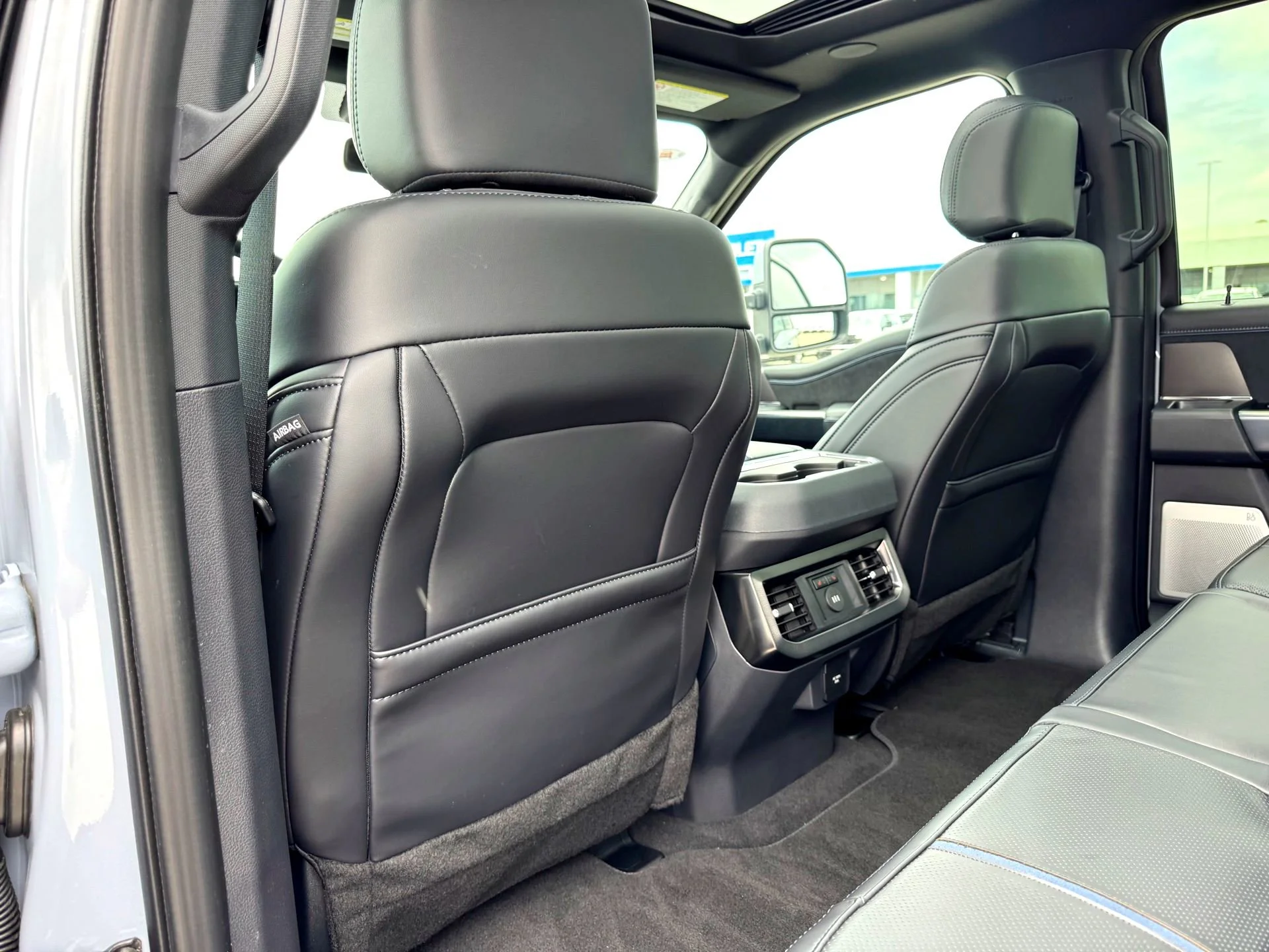 Used 2026  Ford XL image 19