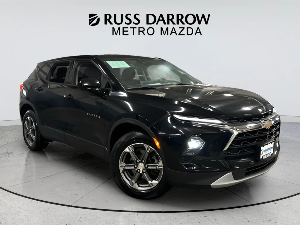 Used 2023 Black Chevrolet LT image 7
