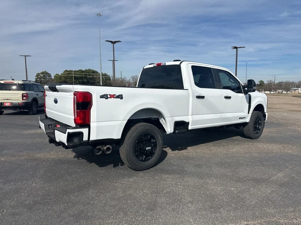 2026 Ford F-250 Super Duty XL - Photo 8