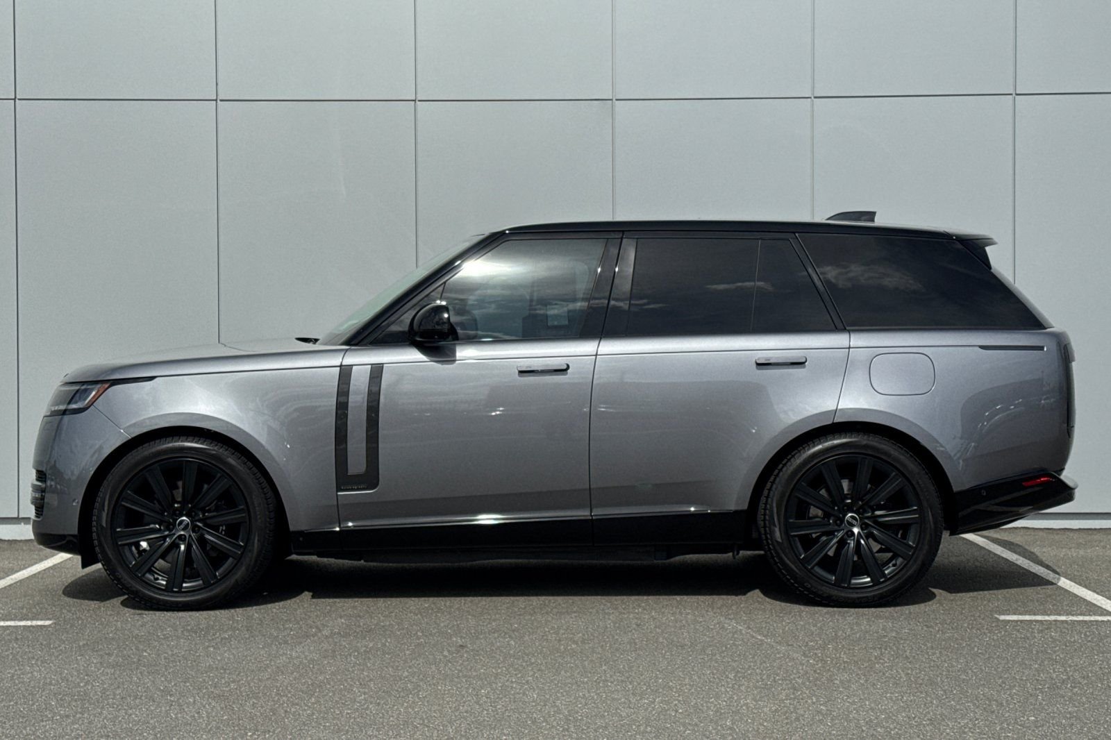 Certified 2024 Land Rover Range Rover Autobiography with VIN SALK19F44RA217829 for sale in City of Industry, CA