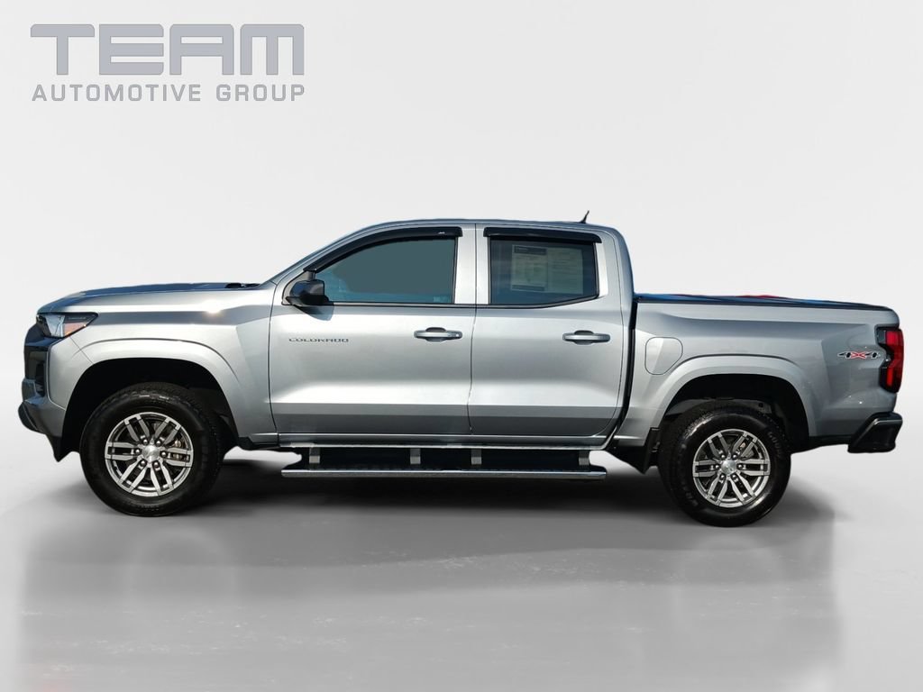 Used 2025 Sterling Gray Metallic Chevrolet WT/LT image 4