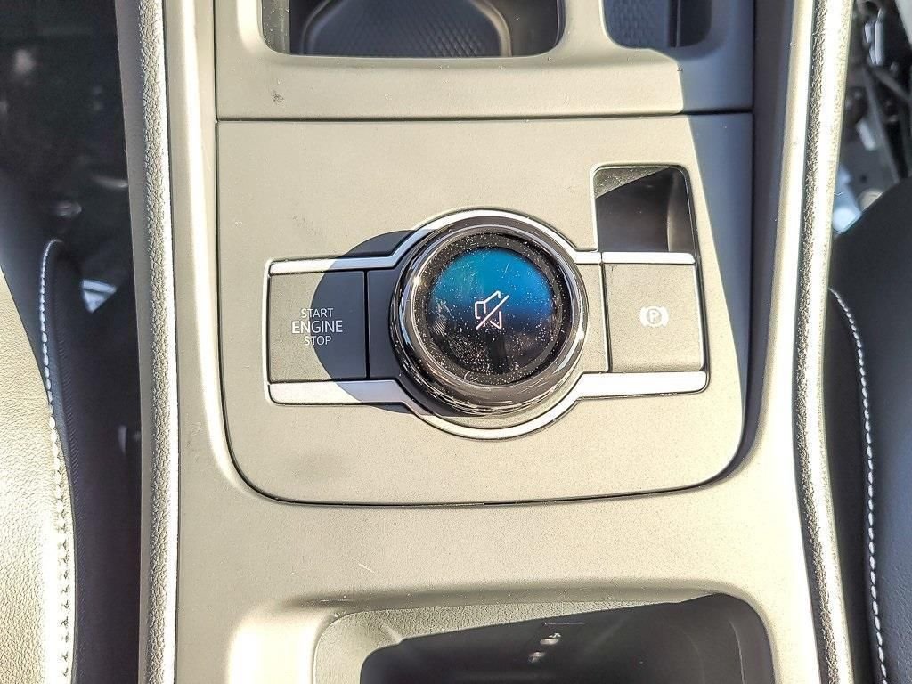 New 2026 Platinum Gray Metallic Volkswagen 2.0T SE image 14