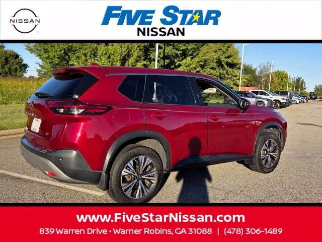 Used 2021 Red Nissan SV image 13