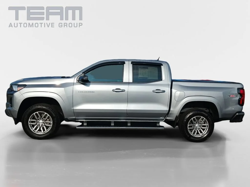 Used 2025 Sterling Gray Metallic Chevrolet WT/LT image 4