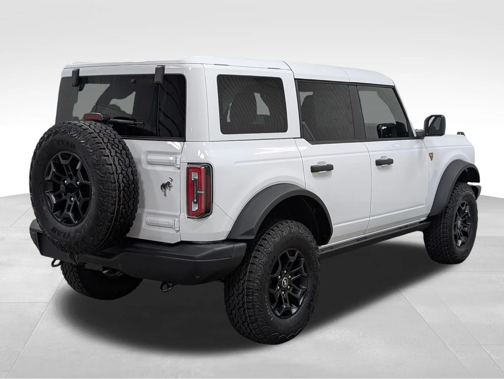New 2026 Oxford White Ford Badlands® image 20