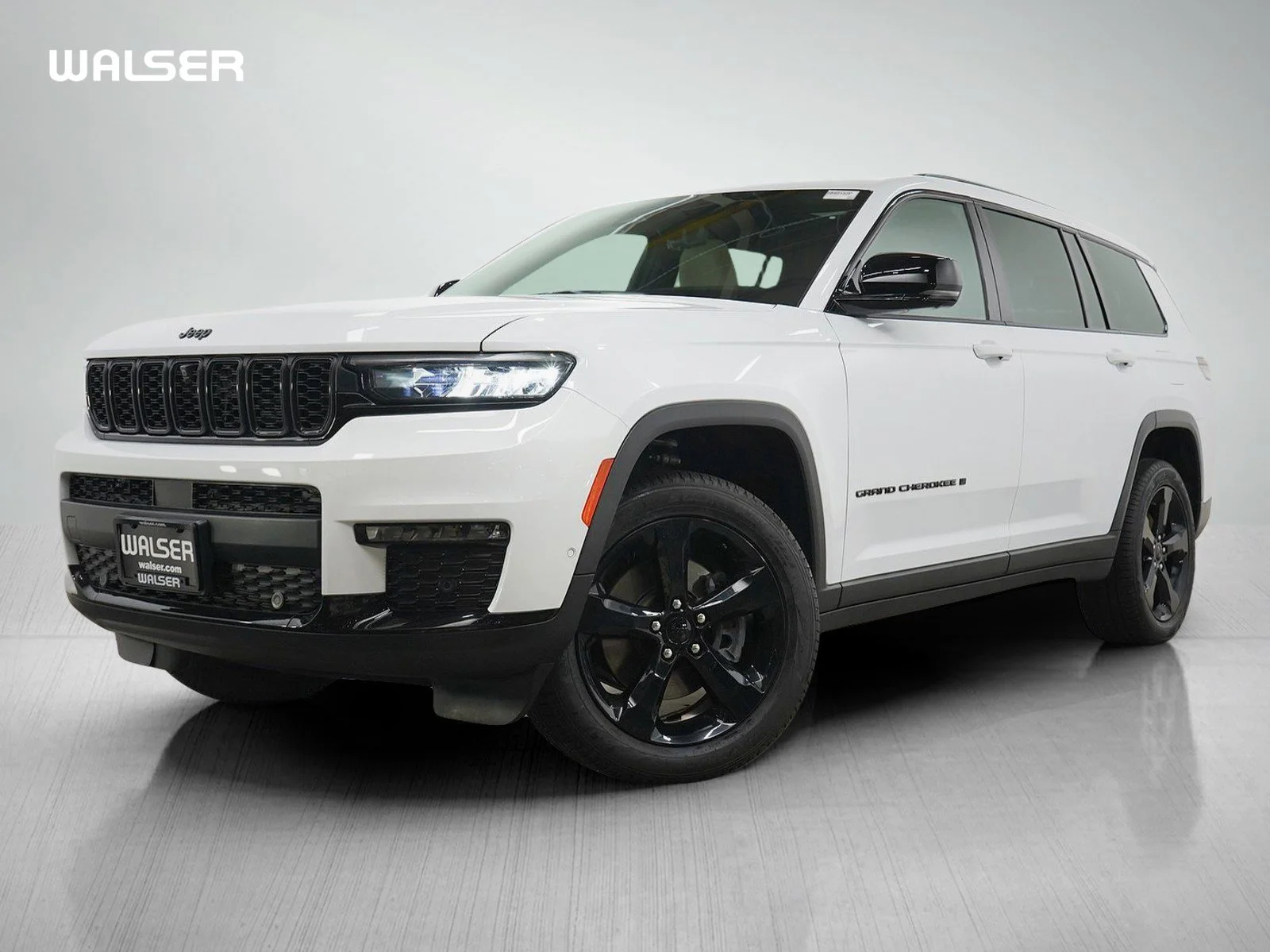 Used 2024 Bright White Clearcoat Jeep Limited image 1