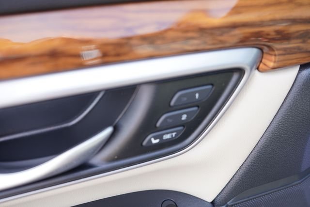 Used 2018  Honda EX-L image 23