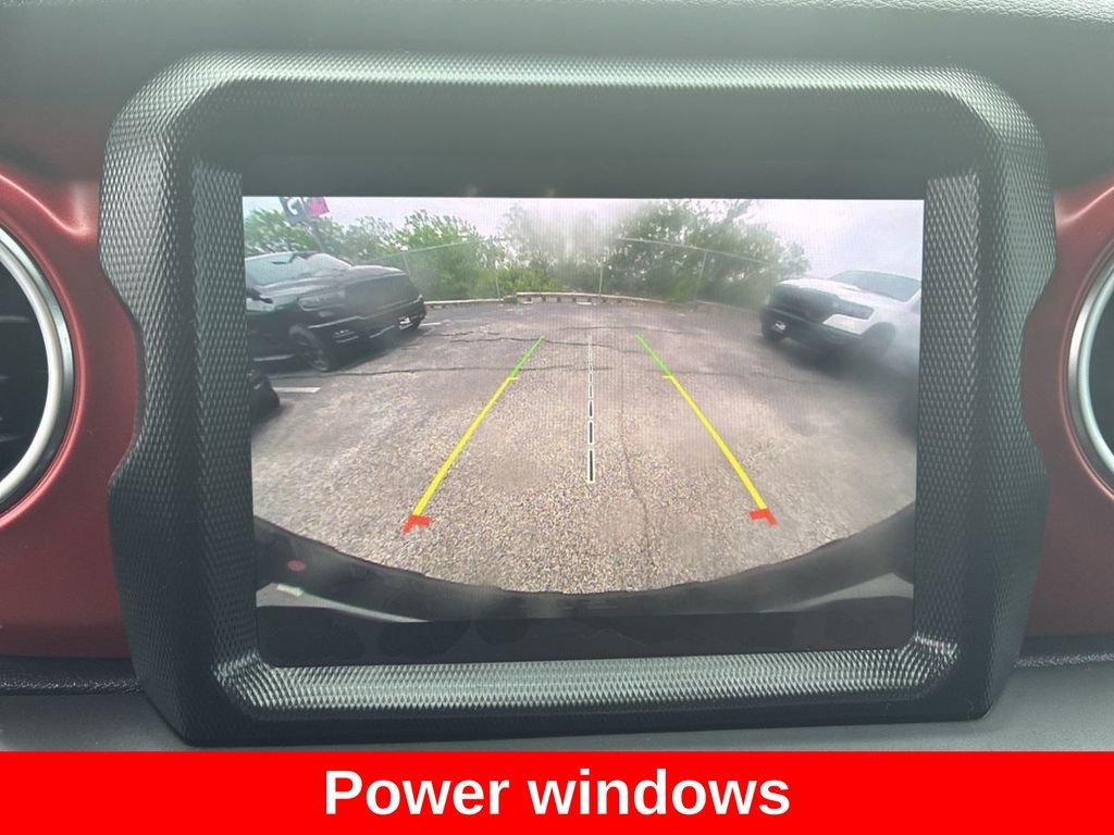 Used 2023 Silver Jeep Rubicon image 15