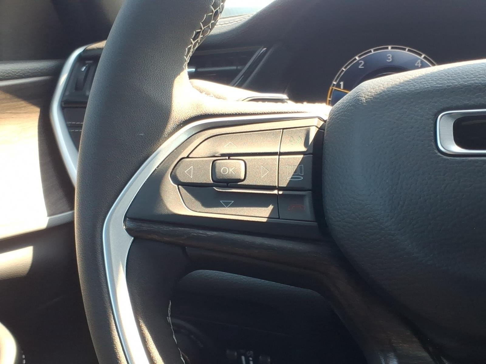 New 2026 Silver Zynith Jeep Laredo Altitude image 26
