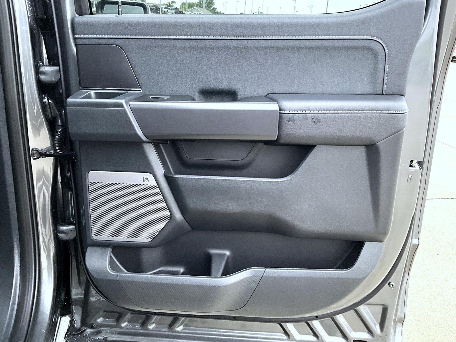 New 2026 Carbonized Gray Metallic Ford Lariat image 19