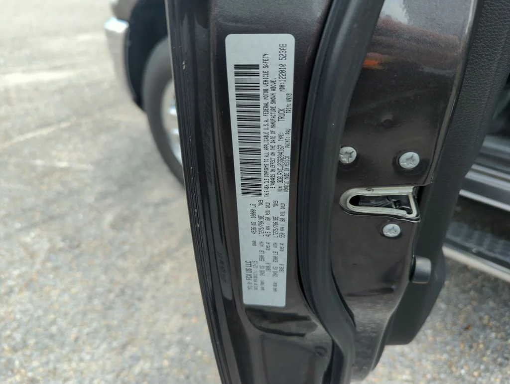Used 2016 Gray Ram Tradesman image 37