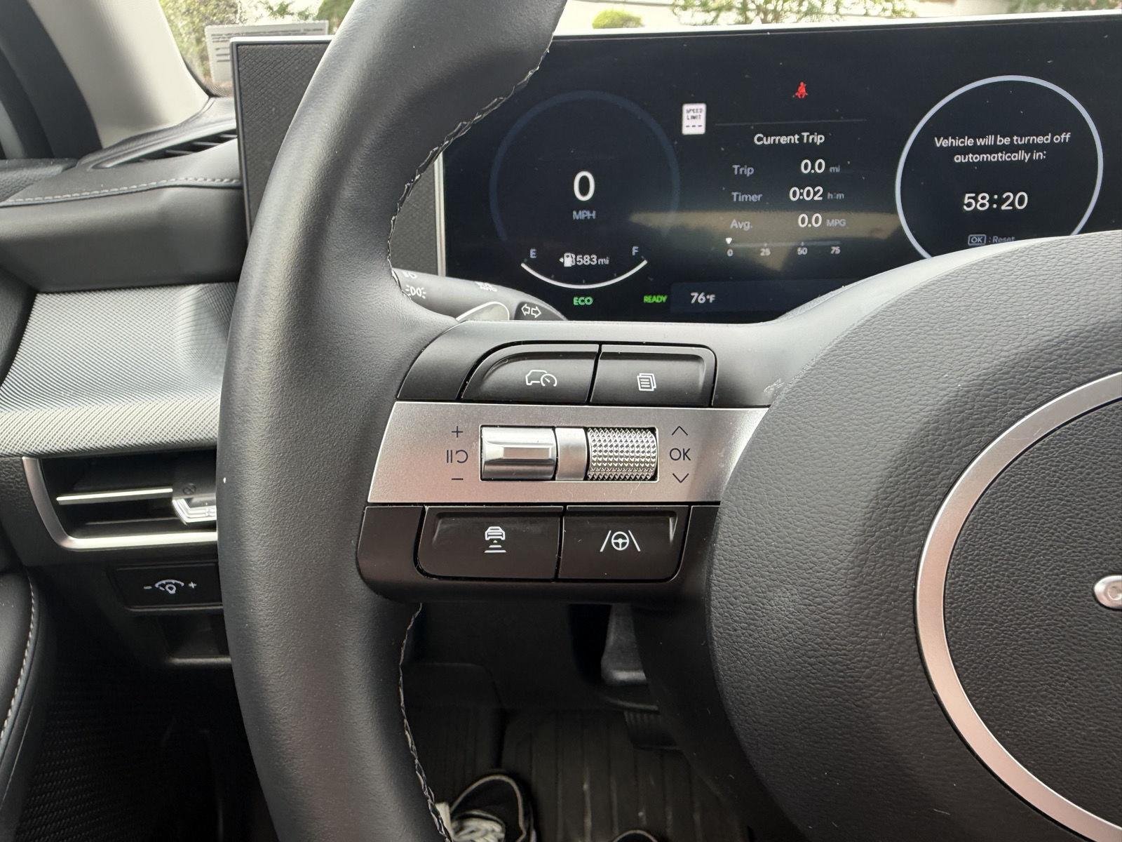 Used 2025 Aero Silver Hyundai Limited image 24