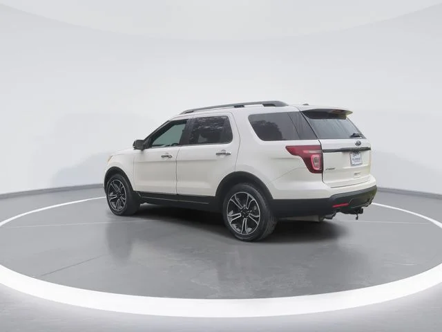 Used 2014 White Ford Sport image 6