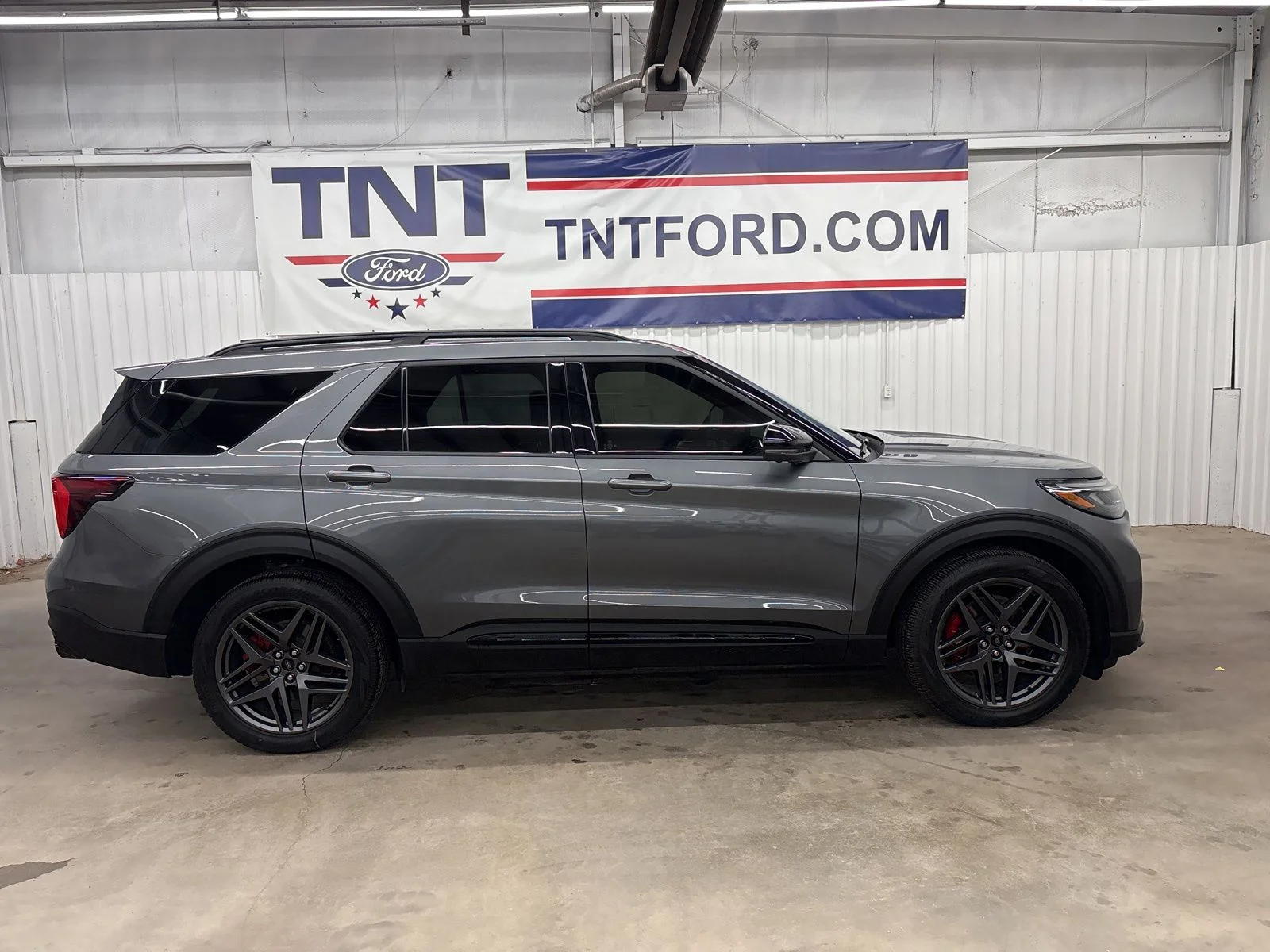 2026 Ford Explorer ST 4WD's photo