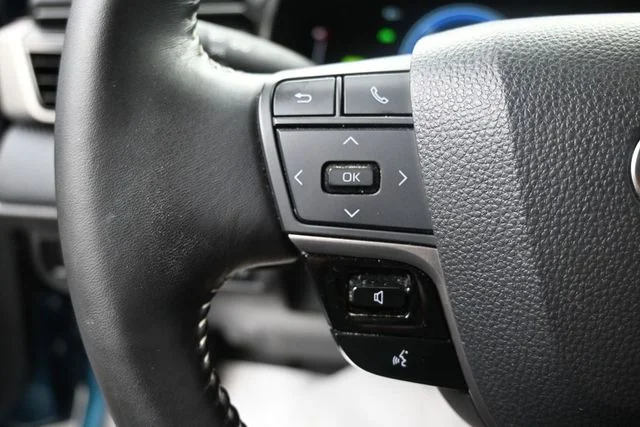 Used 2025 Silver Toyota SE image 19