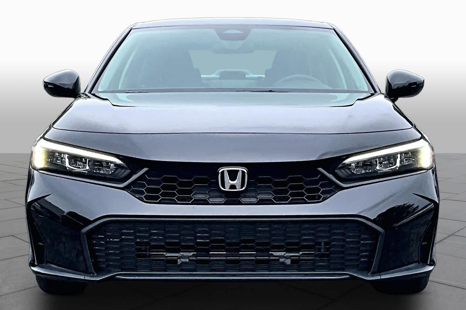 Used 2025  Honda LX image 3