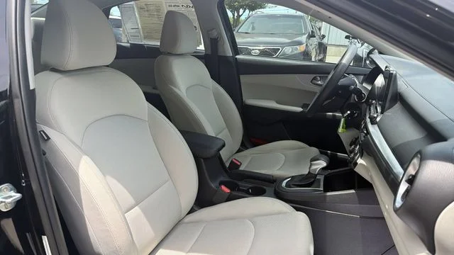 Certified Used 2022 Black Kia LXS image 23