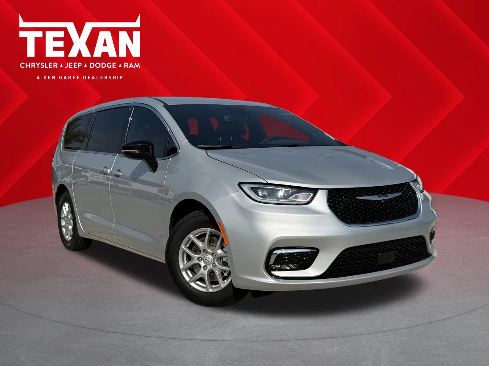 2026 Chrysler Pacifica Select's photo