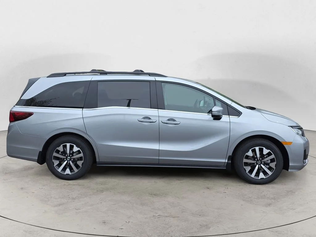 New 2026 Solar Silver Metallic Honda EX-L image 6
