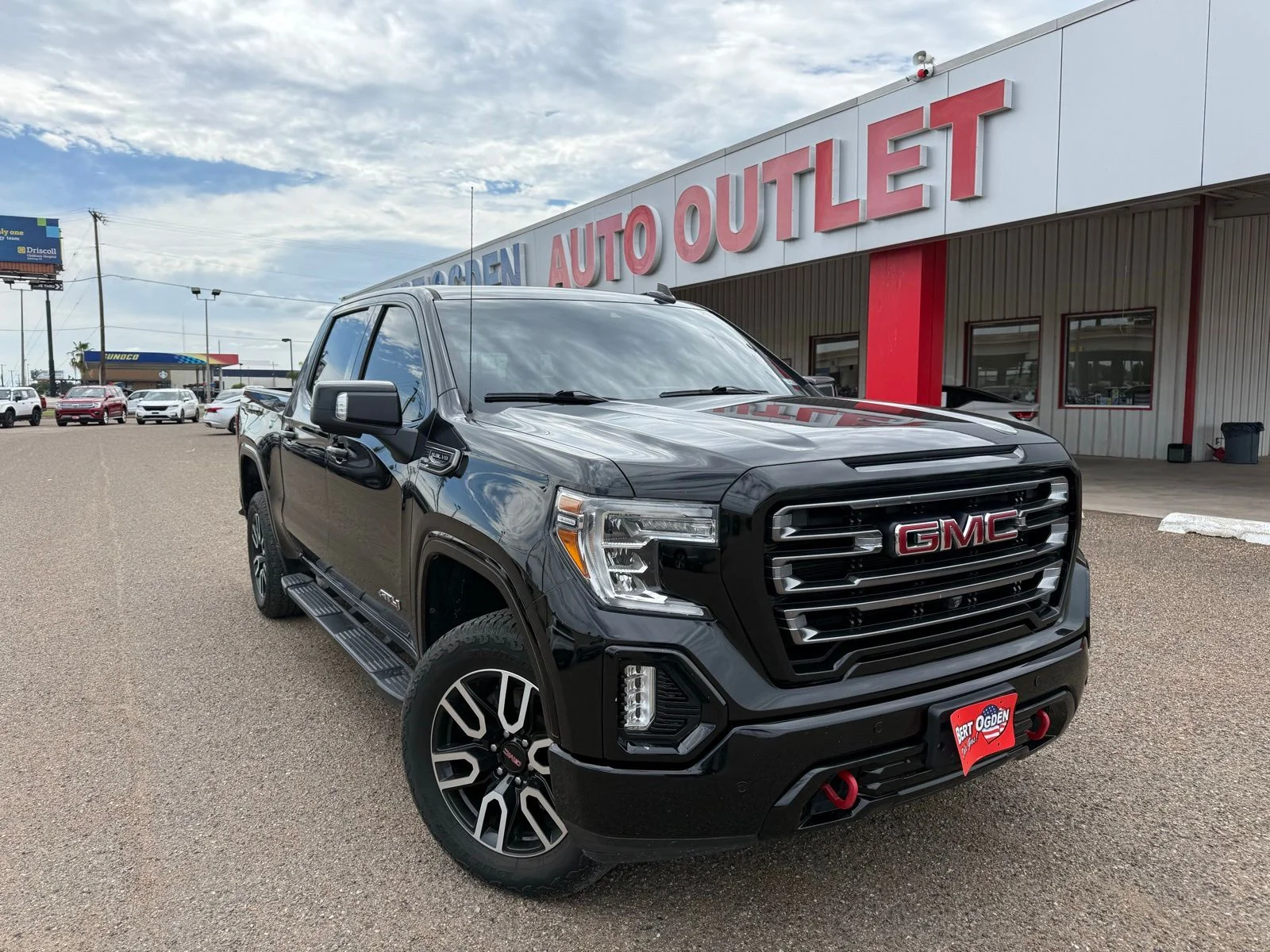 2019 GMC Sierra 4WD Crew Cab Short Box AT4's photo