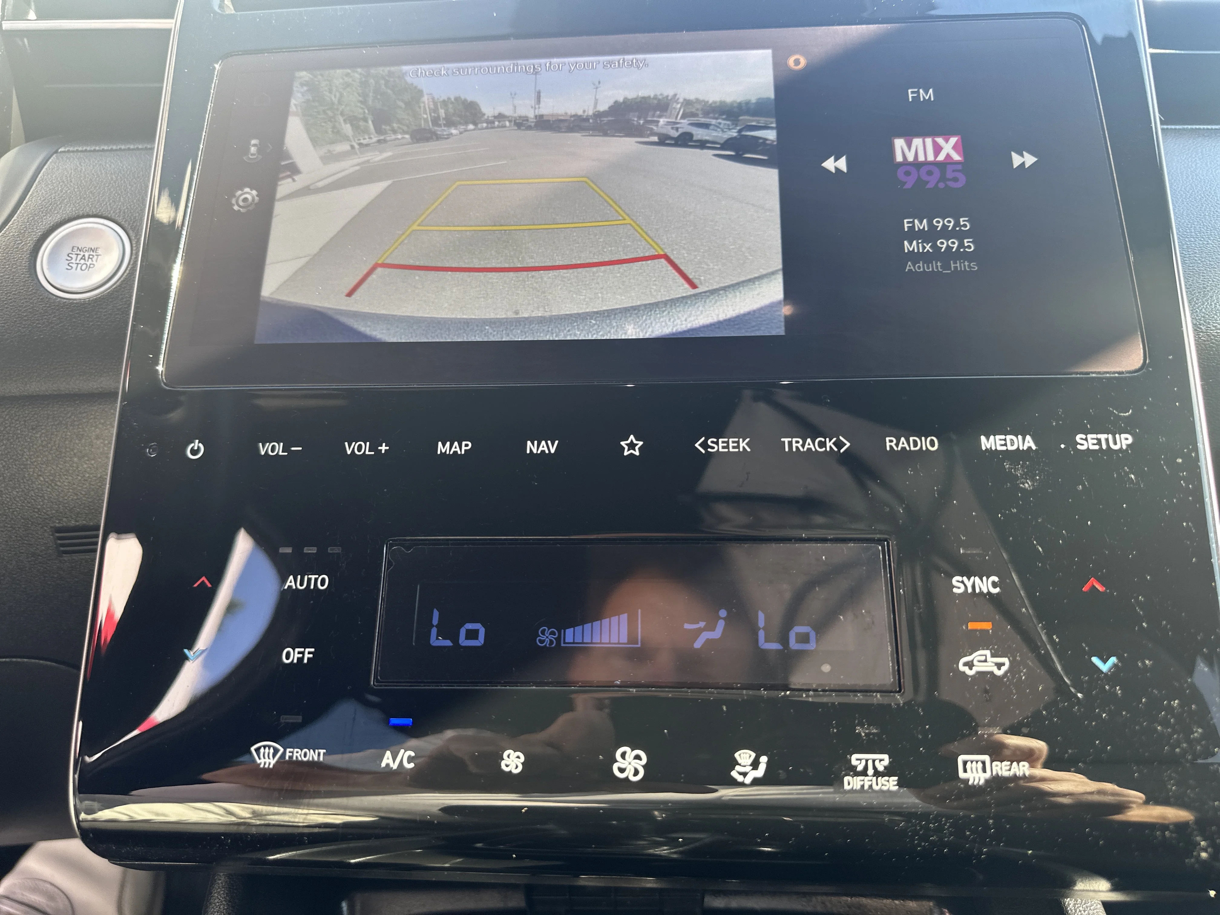 Used 2024 Atlas White Hyundai SEL image 16