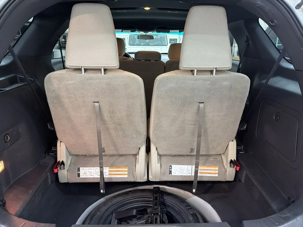 Used 2014 White Ford Base image 8
