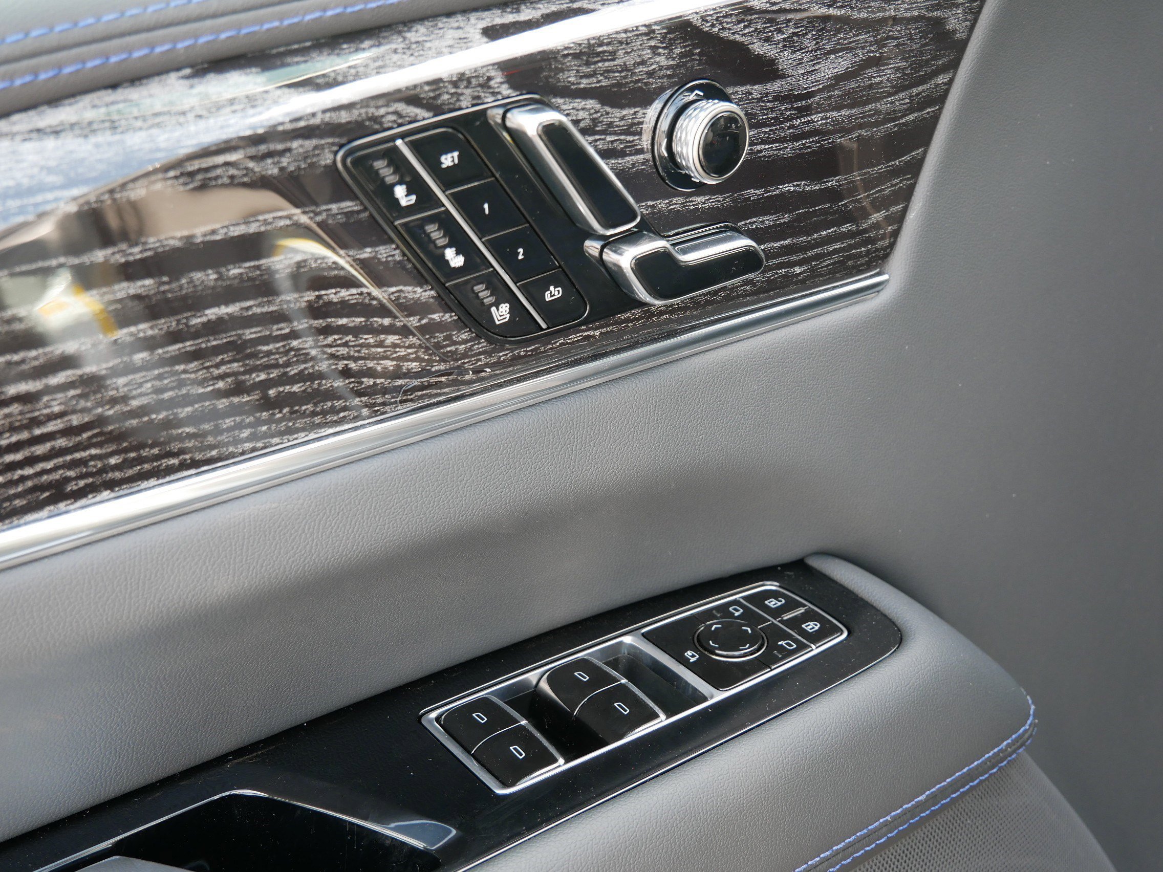 2026 Cadillac Escalade IQ Sport - Photo 16