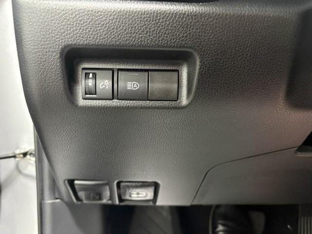 Used 2021 Silver Sky Metallic Toyota XLE image 14