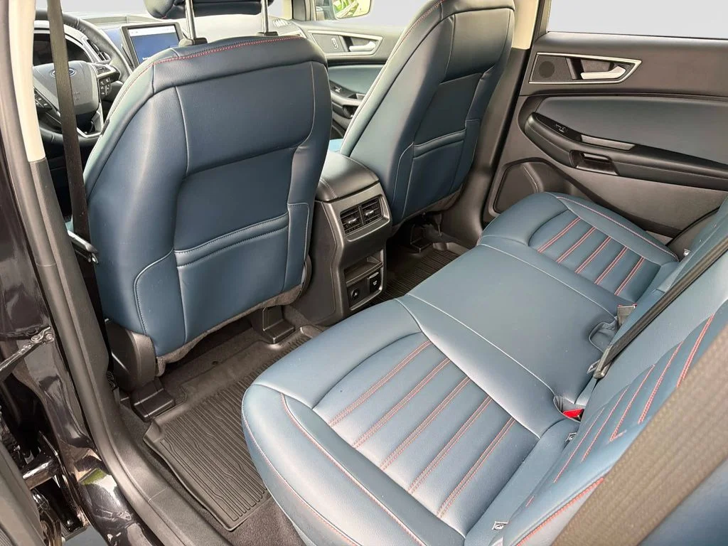 Used 2024 Agate Black Metallic Ford SEL image 14
