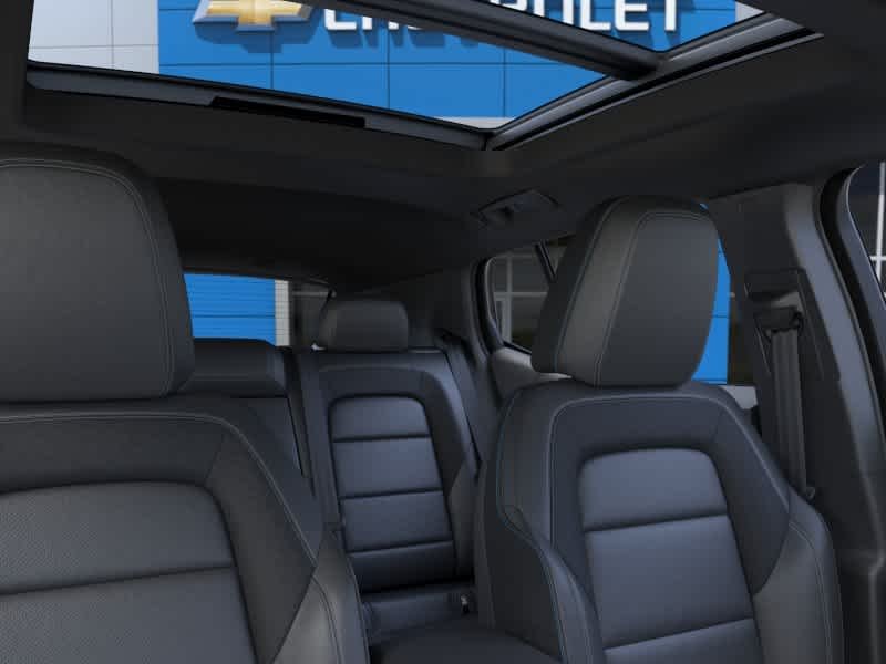 New 2025 Summit White Chevrolet LT image 24