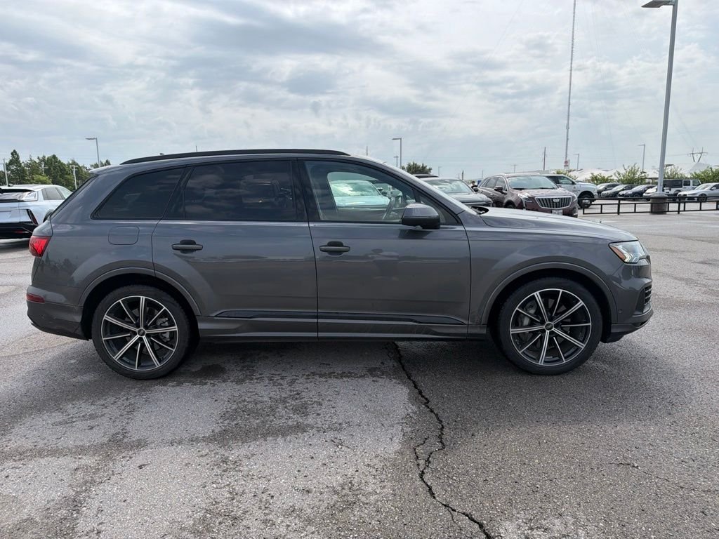 Used 2023 Gray Audi 55 Prestige image 4