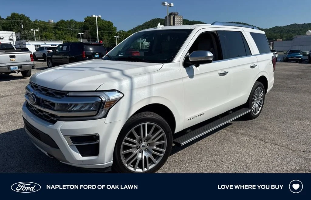2022 Ford Expedition Platinum's photo