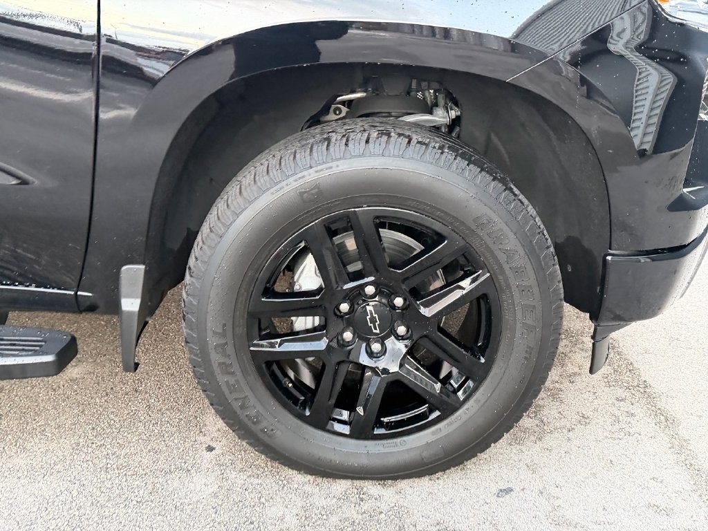 Used 2026 Black Chevrolet RST image 7