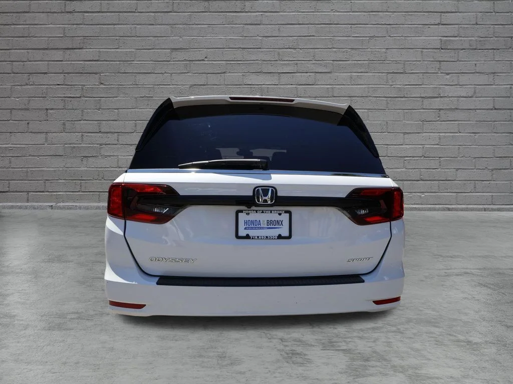 Certified Used 2024 Platinum White Pearl Honda Sport image 11
