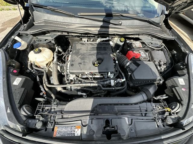 Used 2020 Black Metallic Ford SE image 22