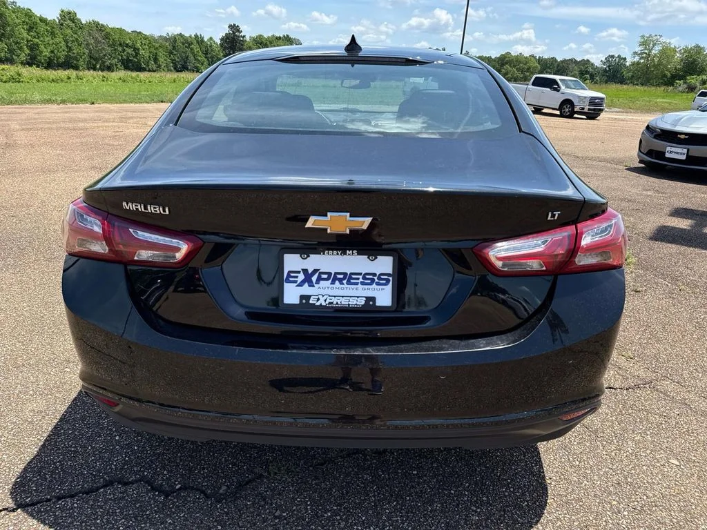 2024 Chevrolet Malibu 2LT - Photo 11