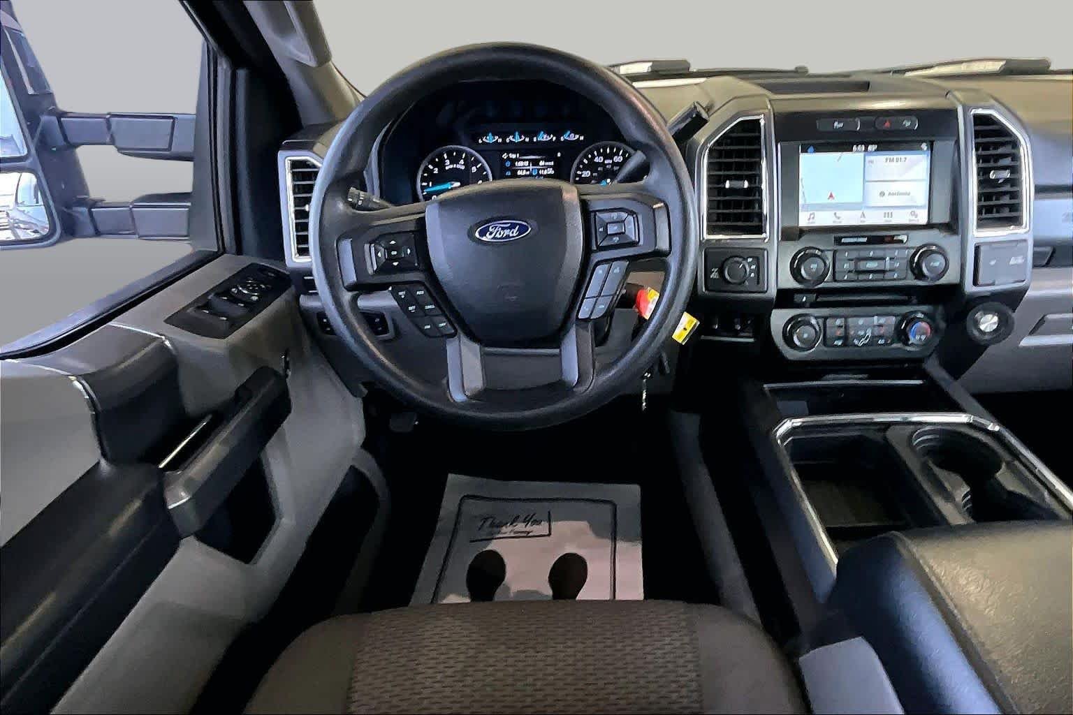 Used 2017 Blue Jeans Ford XLT image 6