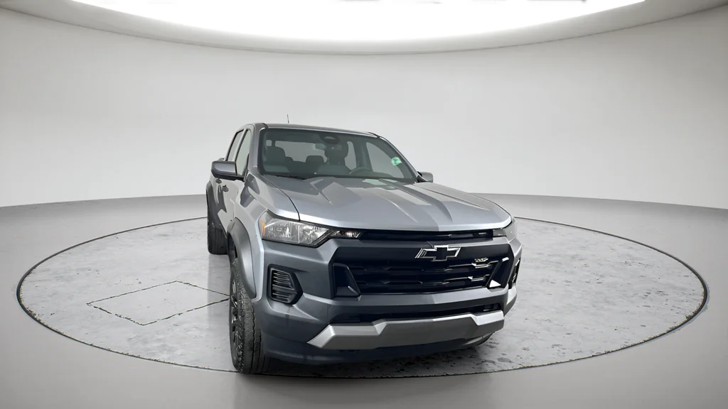 Used 2025 Gray Chevrolet Trail Boss image 12