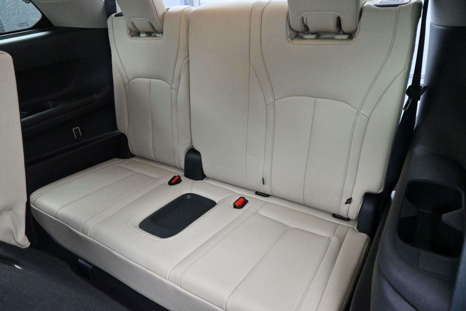 Used 2023 Mineral Black INFINITI PURE image 32