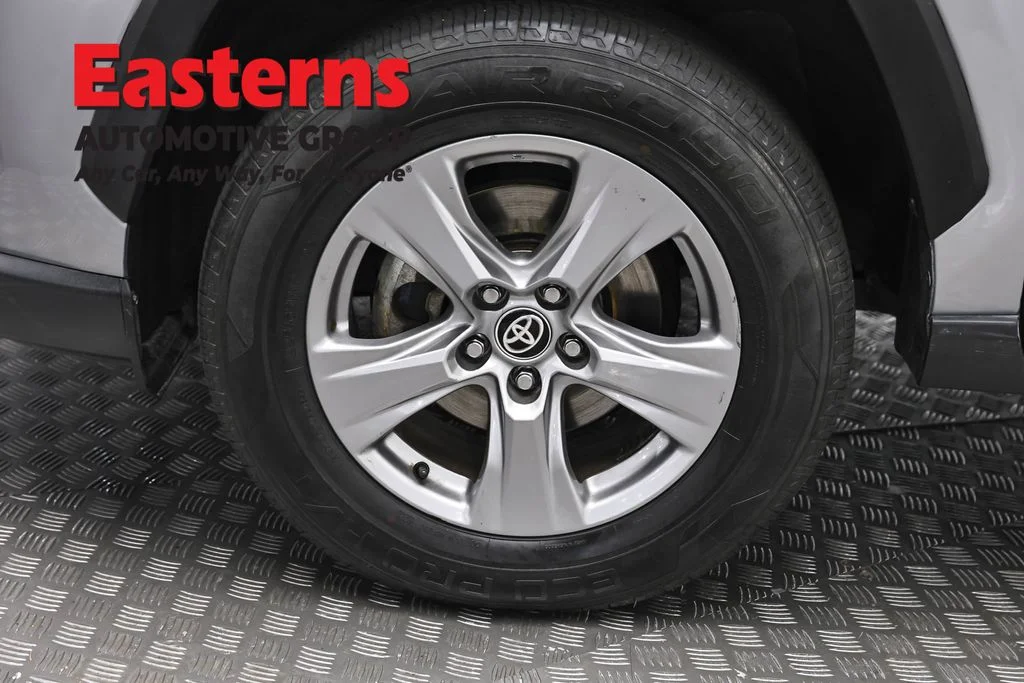 Used 2024 Silver Toyota XLE image 30