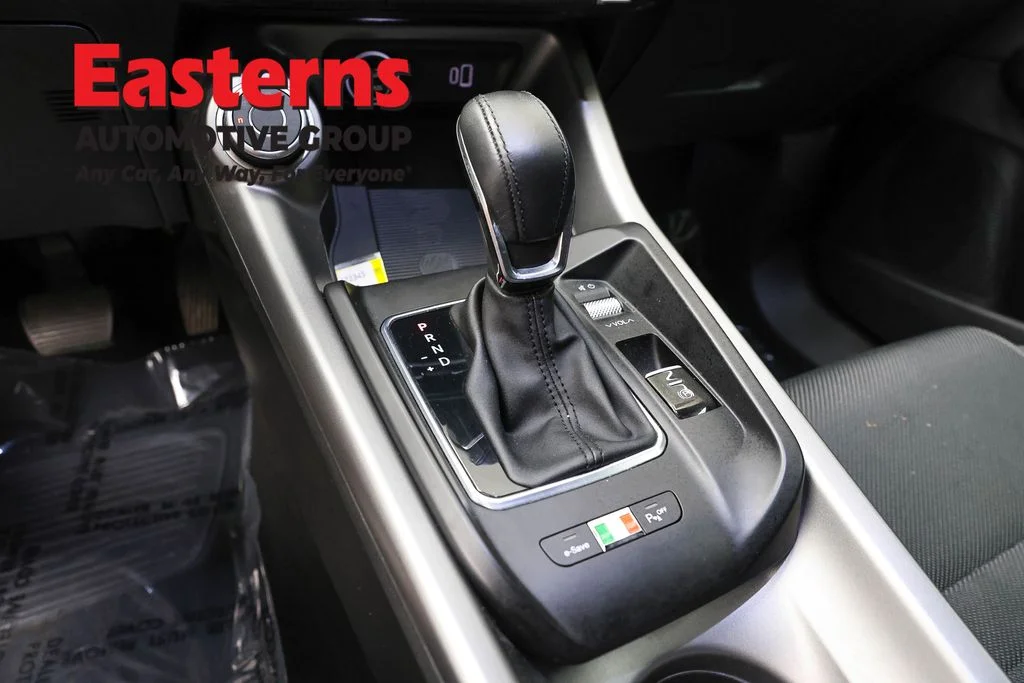 Used 2024 Silver Alfa Romeo Ti image 13