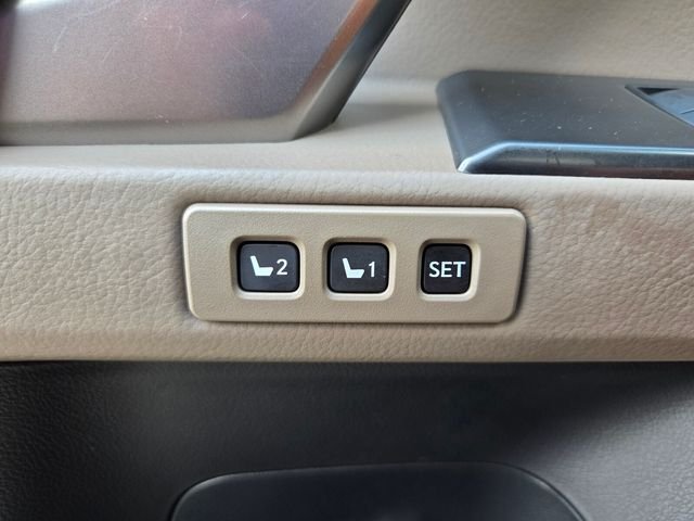 Certified Used 2022 BLACK Lexus 460 image 32