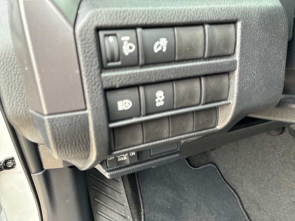 2026 Toyota Tacoma SR5 - Photo 34