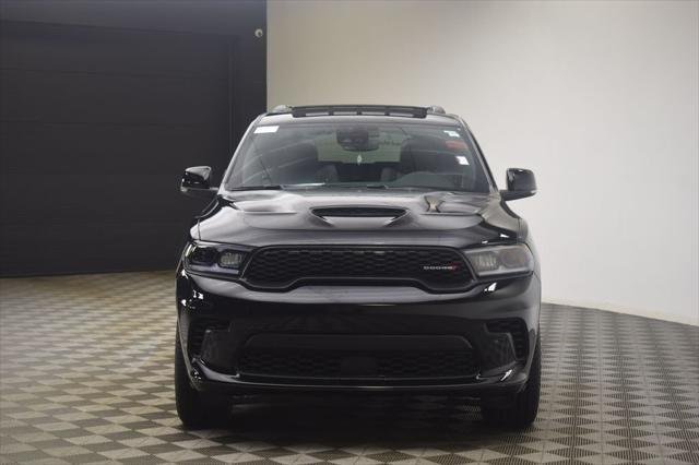 New 2026 Diamond Black Clear-Coat Exterior Paint Dodge GT PLUS image 2